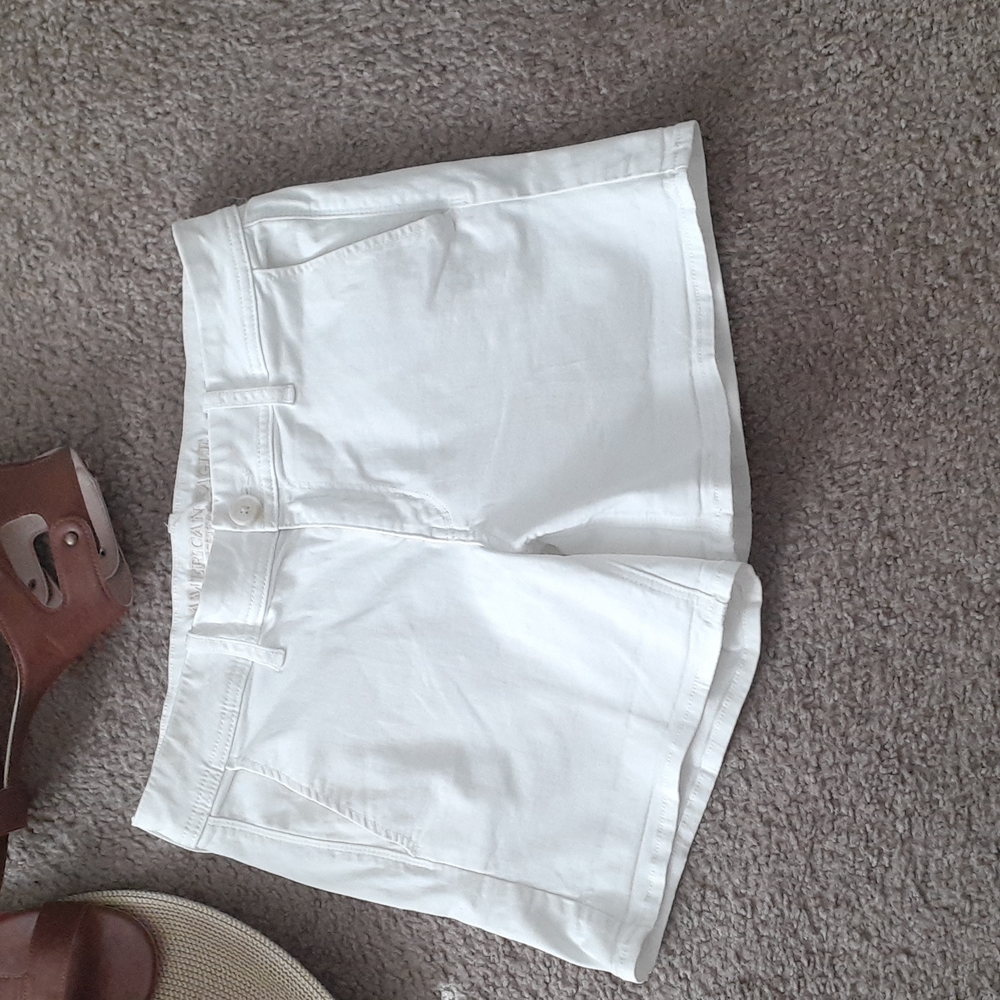 AMERICAN EAGLE, Shorts súper Stretch, White, size 10